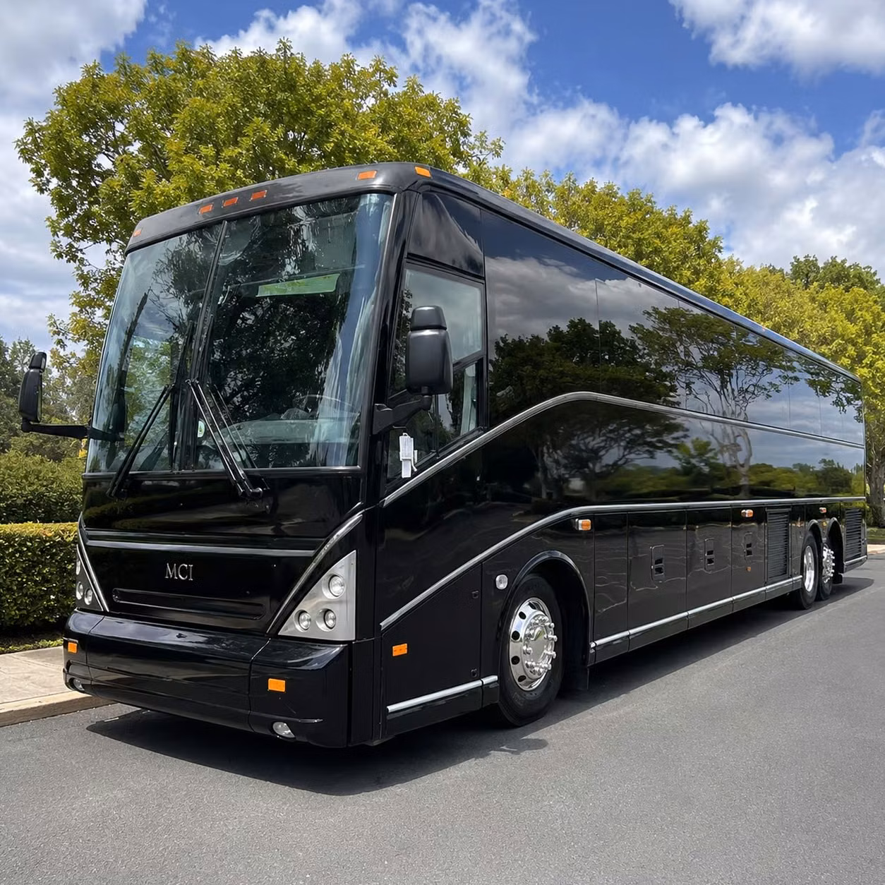 book concert bus rentals for warren groups of every size