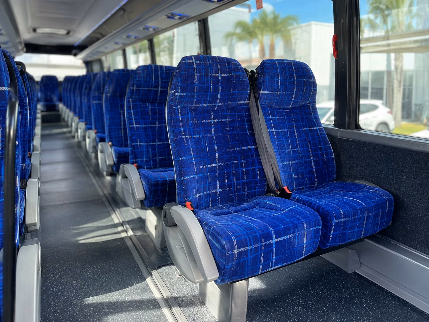 shuttle buses for warren wedding guests staying at nearby hotels