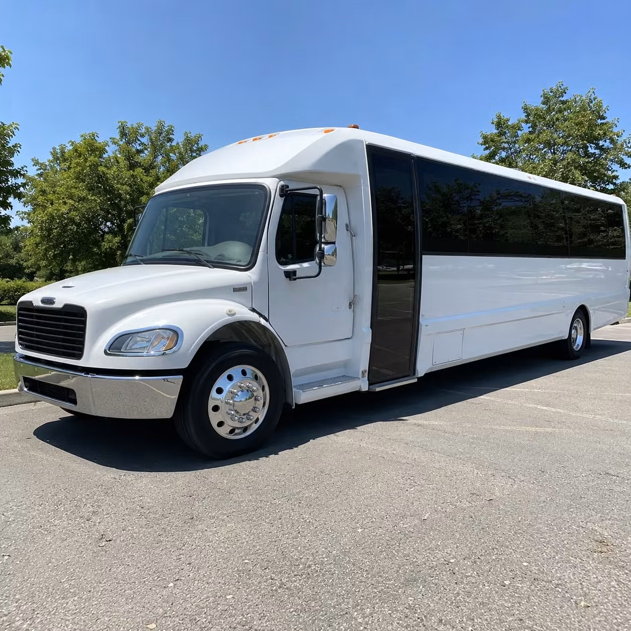 warren 18 passenger minibus rental