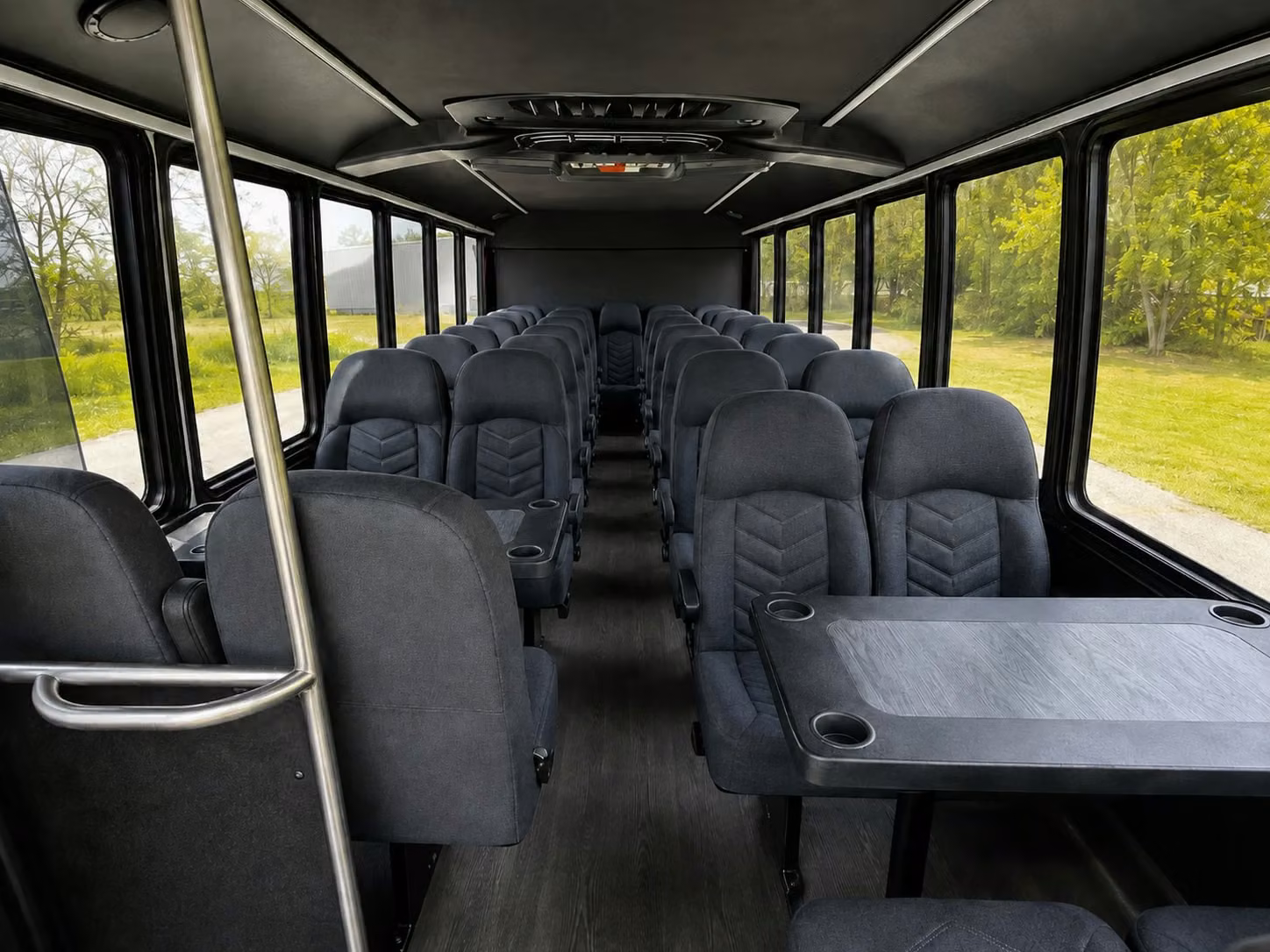 warren 20 passenger minibus rental