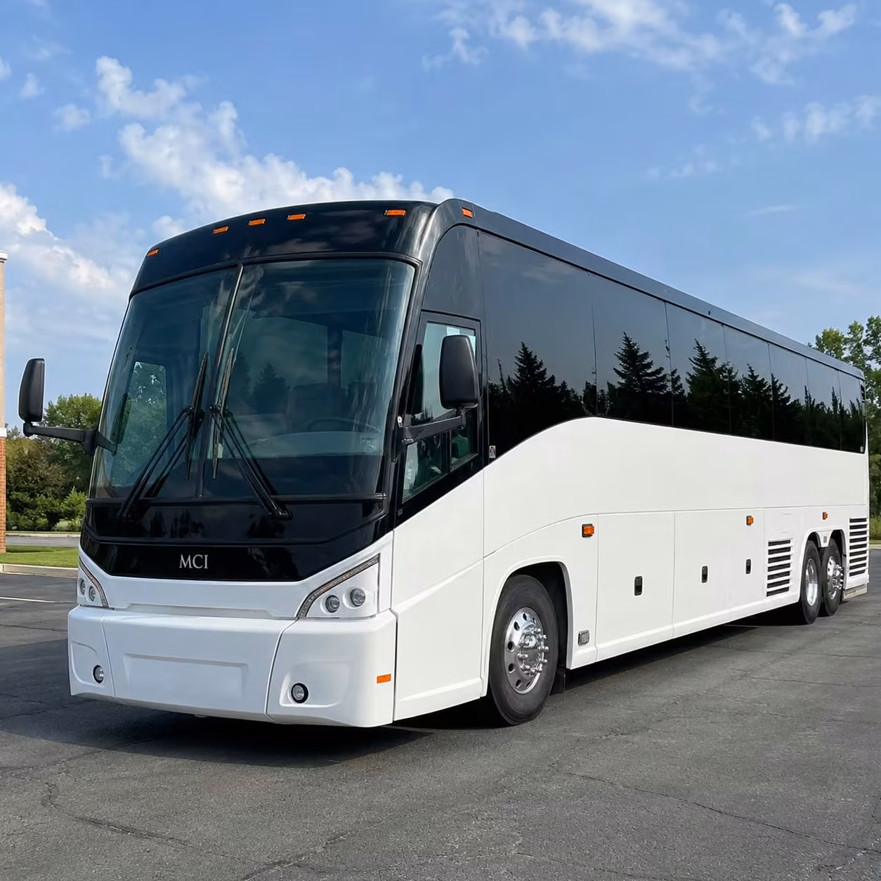 warren charter bus rentals for college campus tours and academic travel